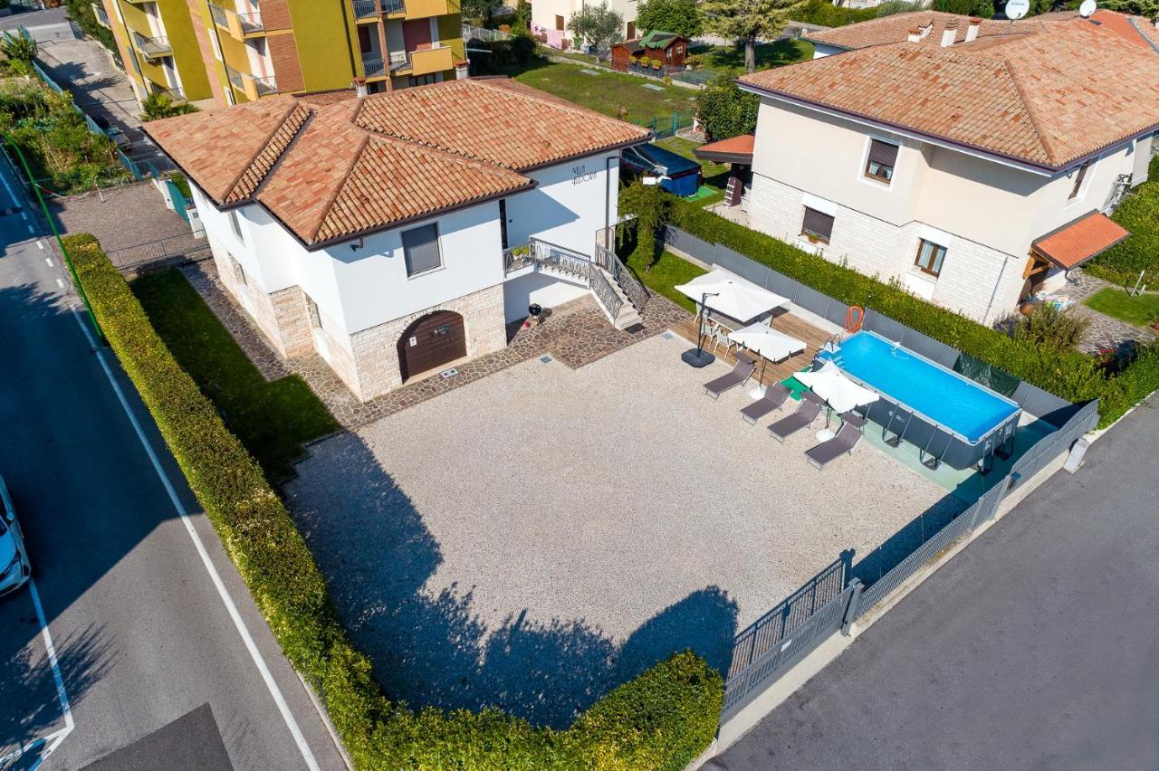 Villa Azdora Peschiera del Garda Buitenkant foto